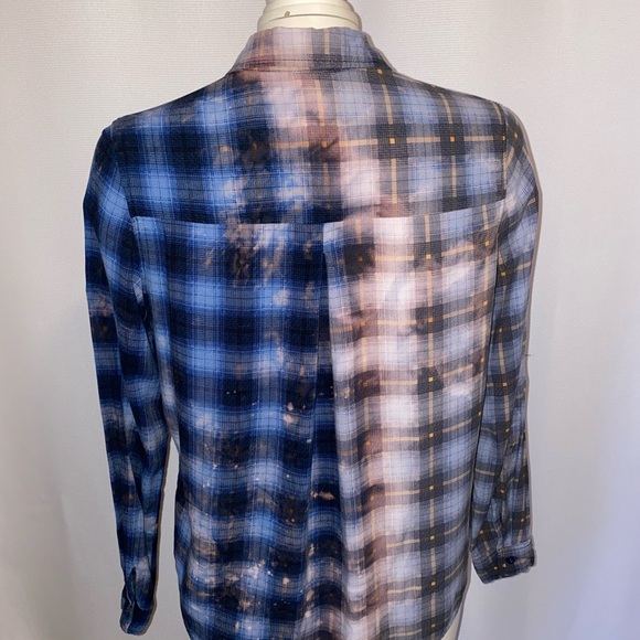 *CUSTOM DYED HALF/HALF DESIGN BUTTON DOWN - Picture 7 of 8